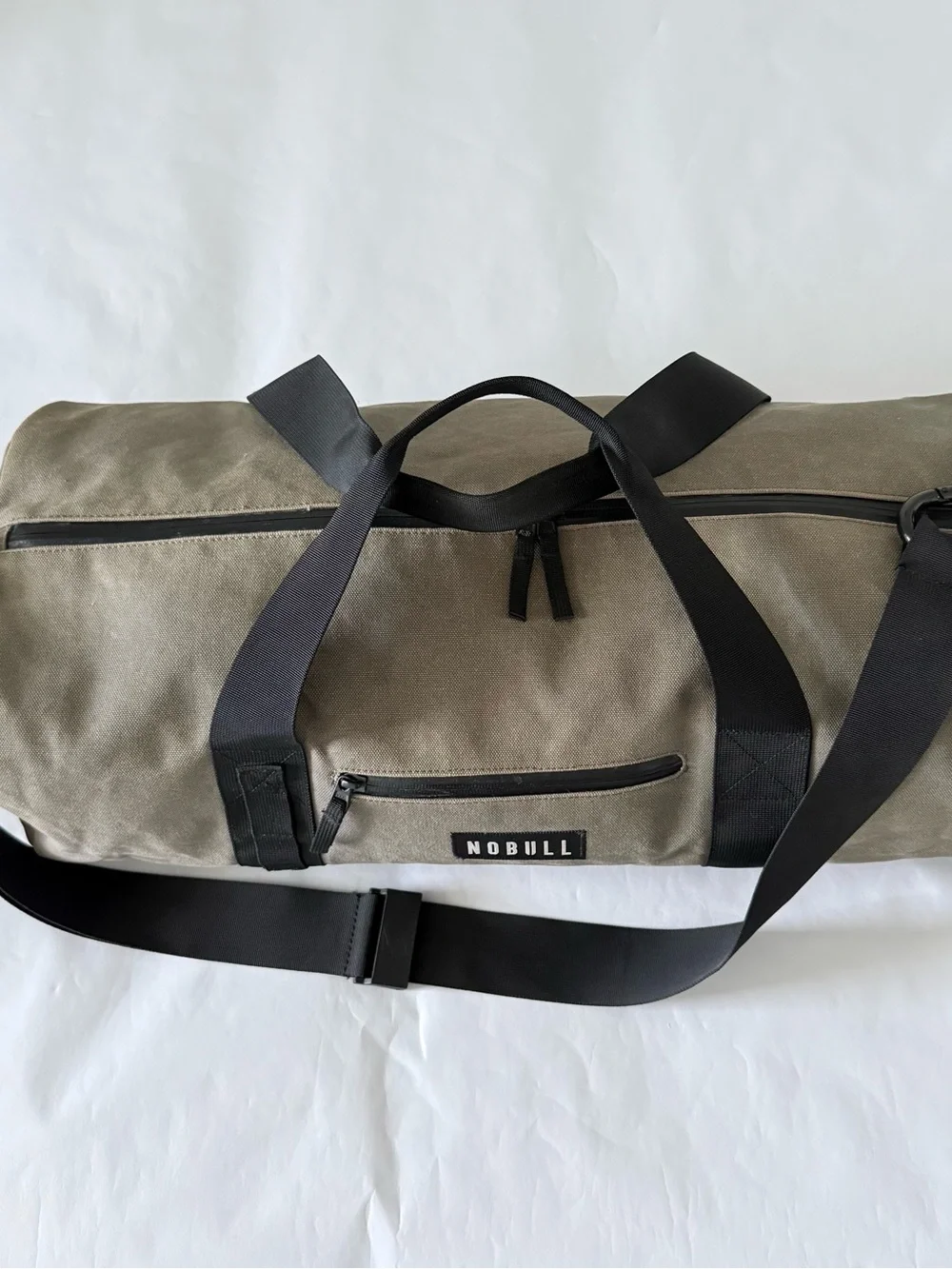 NoBull XL Waxed Gray Canvas Duffle Gym Travel Bag Tote Multiple Int/Ext Pockets